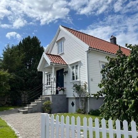 Appartamento Hybel Med Bad Egersund Esterno foto