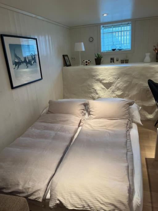 Appartamento Hybel Med Bad Egersund Esterno foto
